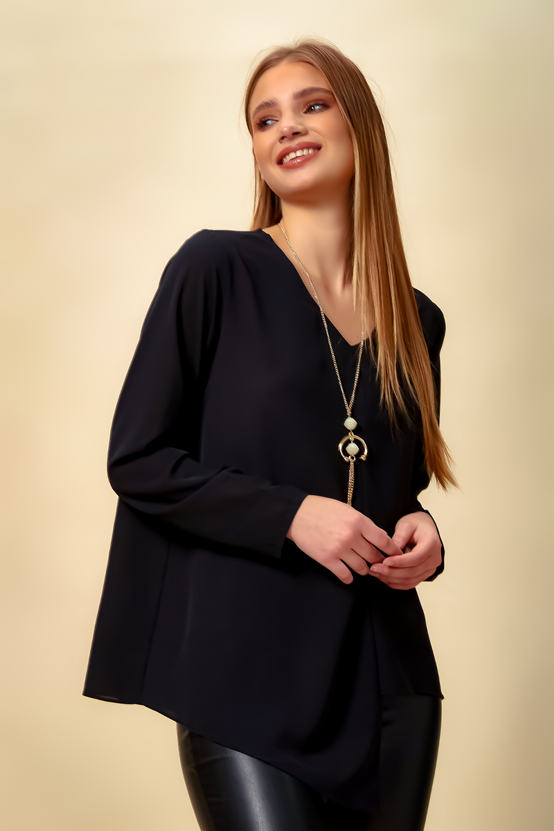 Oversized Layered Top with Necklace in Black
