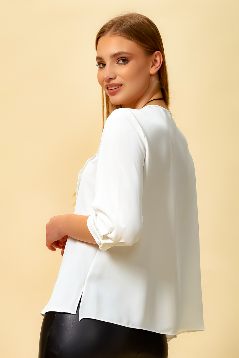 Oversized 3/4 Sleeves Layered Top with Necklace in White