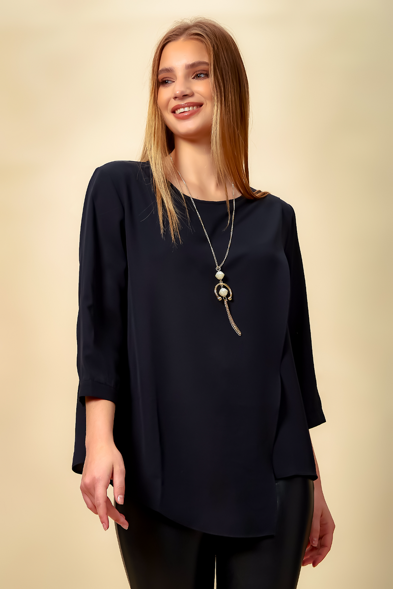 Oversized 3/4 Sleeves Layered Top with Necklace in Black