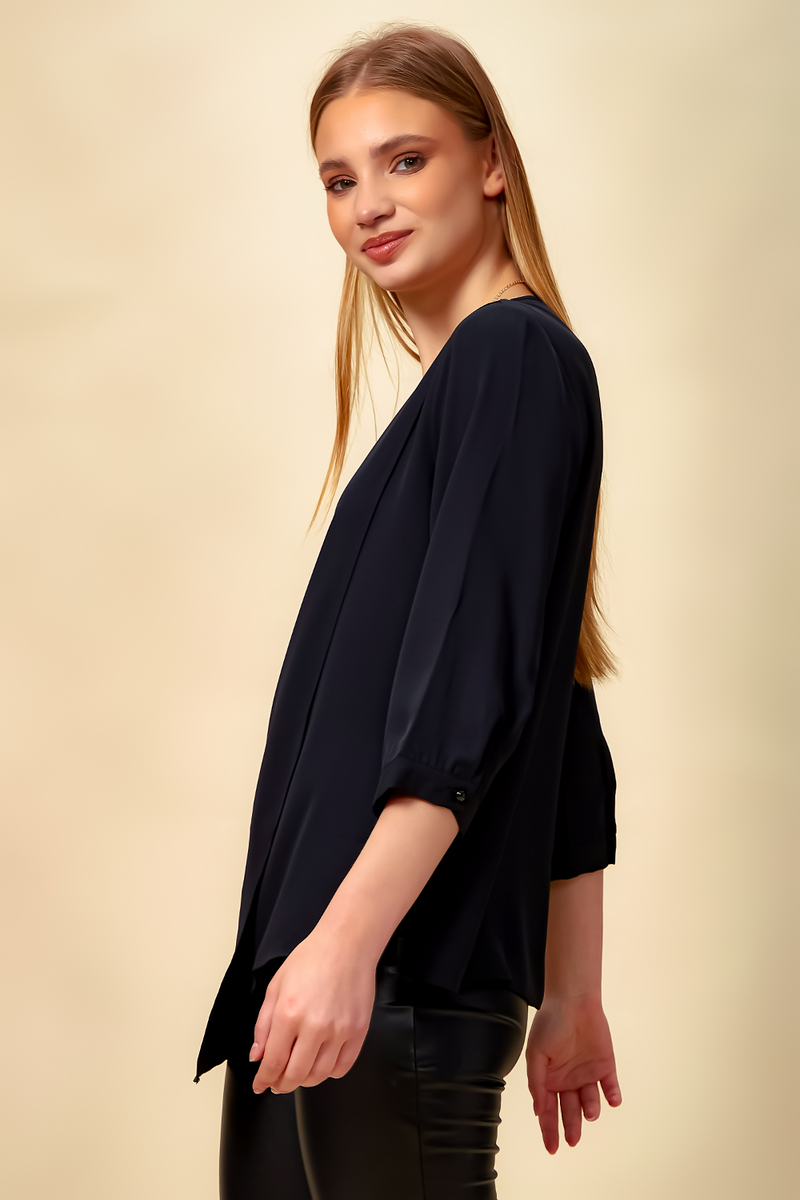 Oversized 3/4 Sleeves Layered Top with Necklace in Black