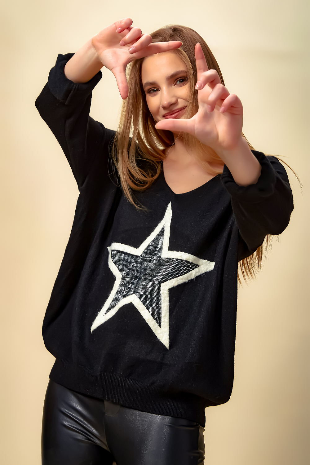 Oversized star outlet sweater