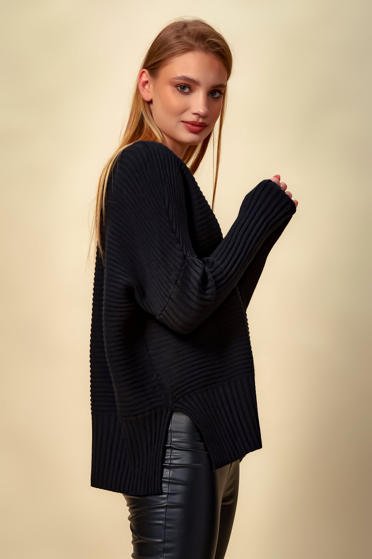 Oversized Tricot Jumper Top in Black