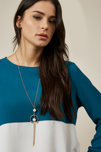 Long Sleeve Relaxed Fit Block Top With Necklace In Blue And White