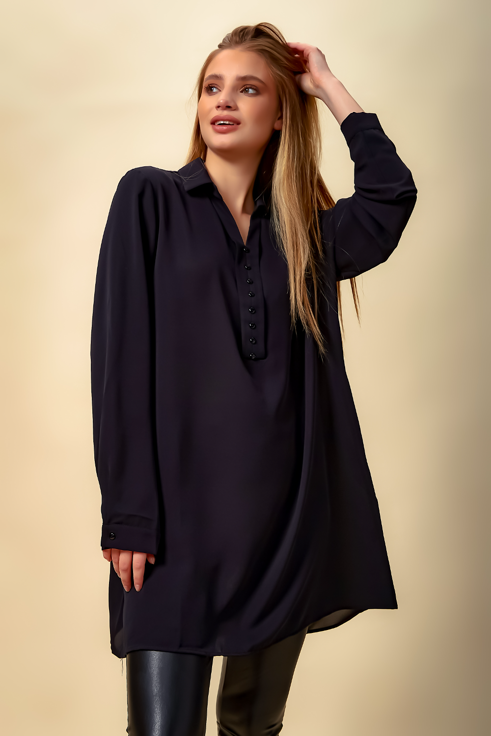 Long Sleeves Oversized Tunic in Black