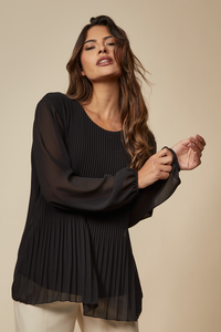 Long Sleeves Oversized Pleated Top with Tulle Details in Black