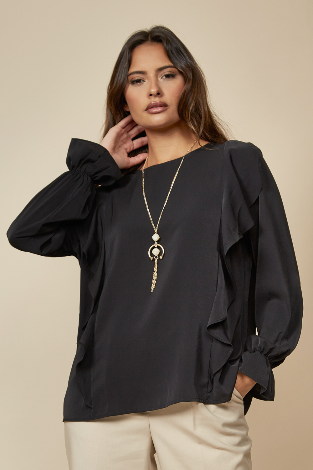 Oversized Top Ruffle Front Details in Black