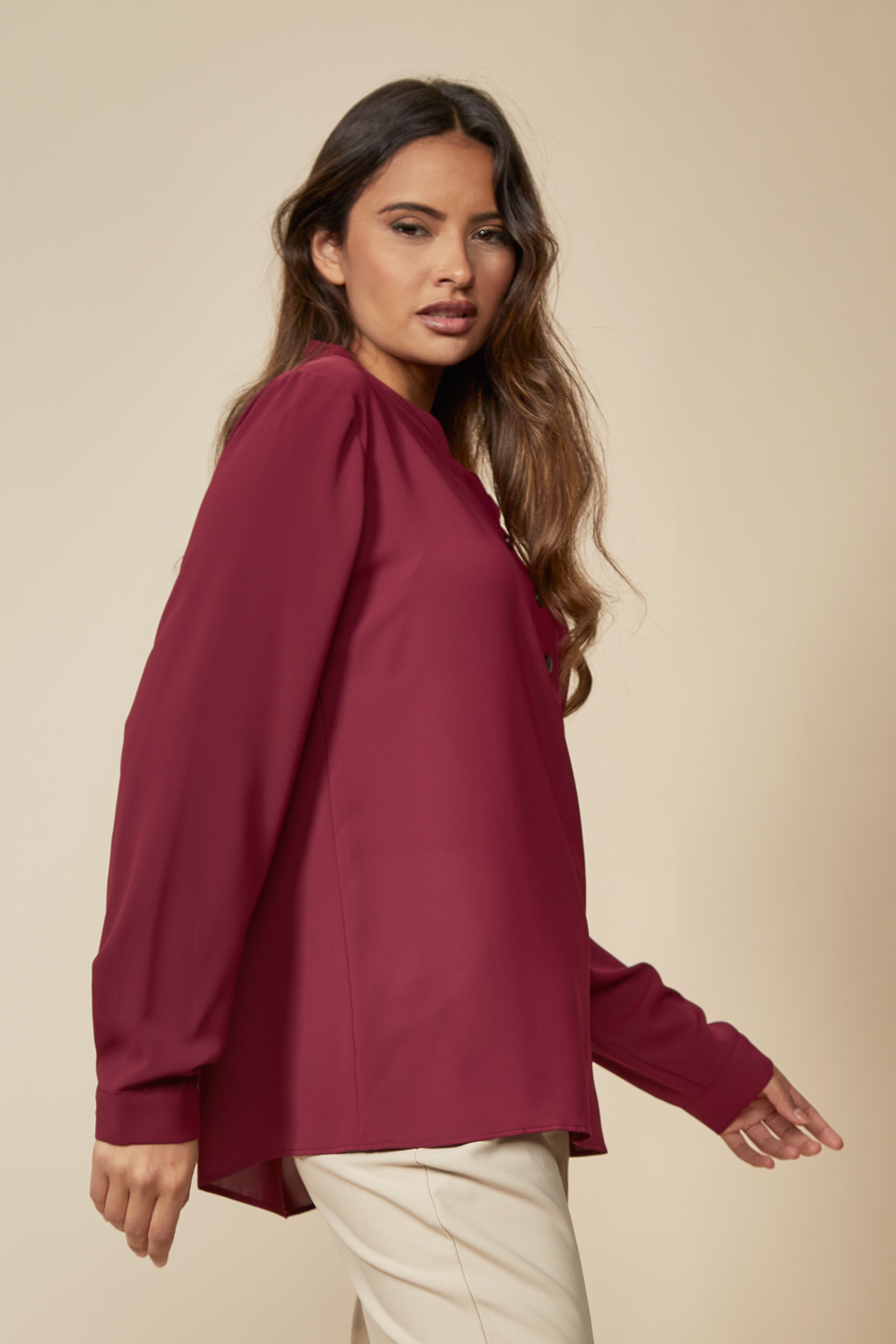 Oversized Long Sleeves Top with Button Details in Burgundy