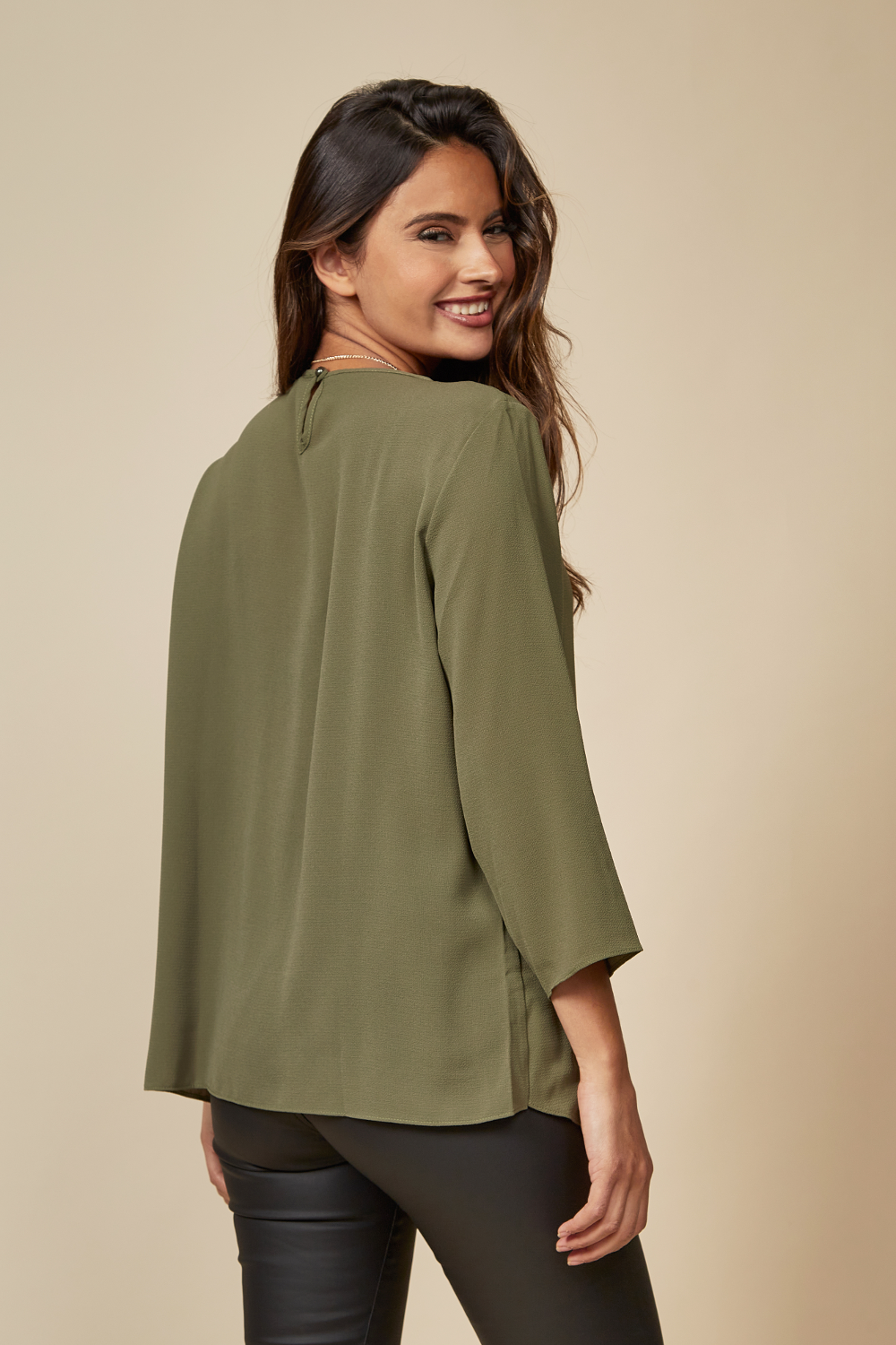3/4 Sleeve Relaxed Layered Top With Necklace In Khaki