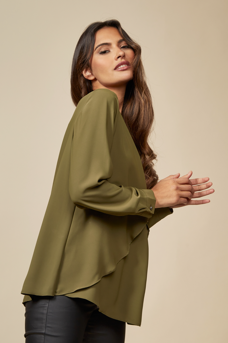 Long Sleeves Relaxed Fit Layered Top with Necklace in Khaki