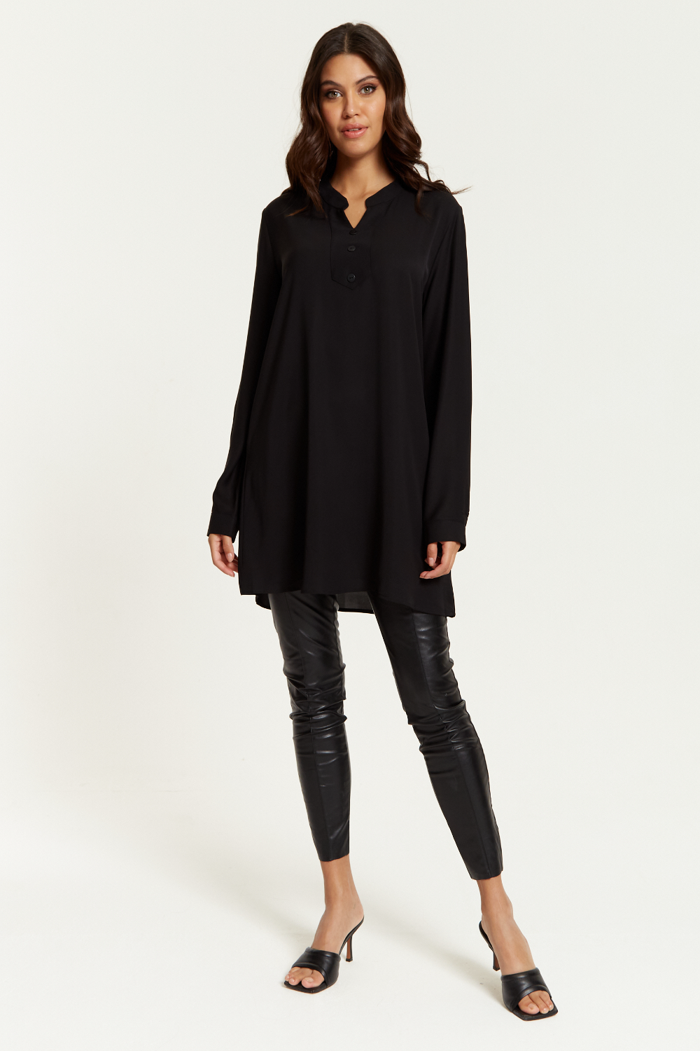 Long Sleeves Tunic with Button Details in Black