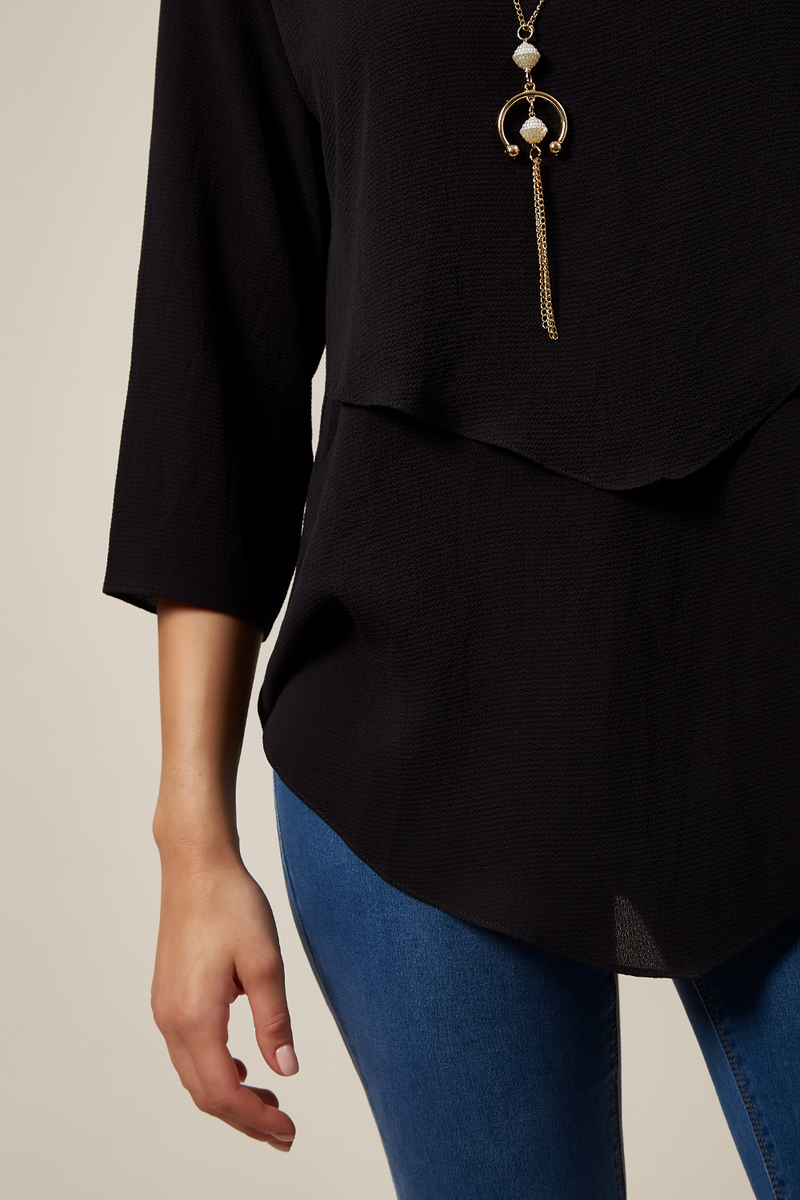 3/4 Sleeve Relaxed Layered Top With Necklace In Black