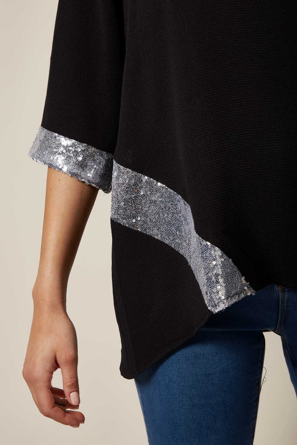 Oversized Sequin Detail Top In Black