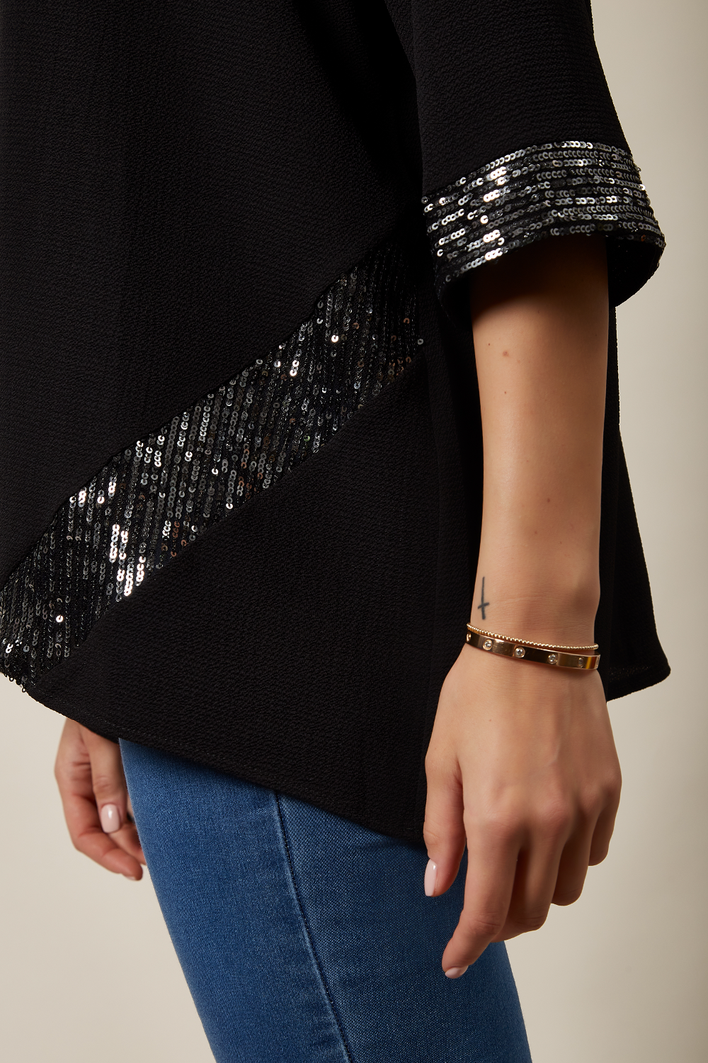 Oversized Black Sequin Detail Top In Black