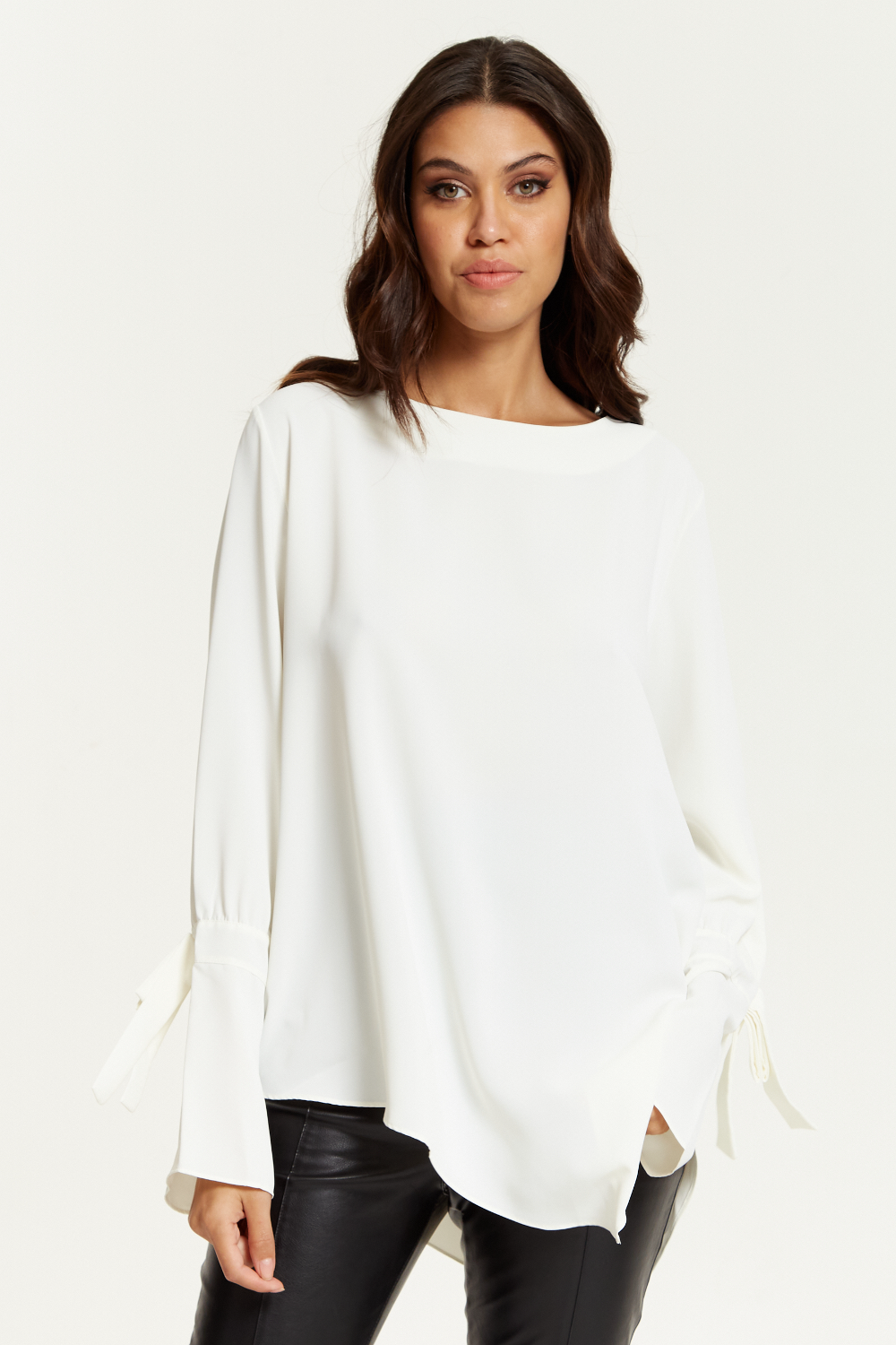 Relaxed Fit Cuff Detailed Blouse with Long Sleeves in White