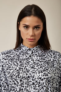 Oversized Shirt in Leopard Print