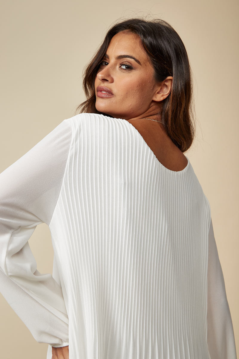 Long Sleeves Oversized Pleated Top with Tulle Details in White