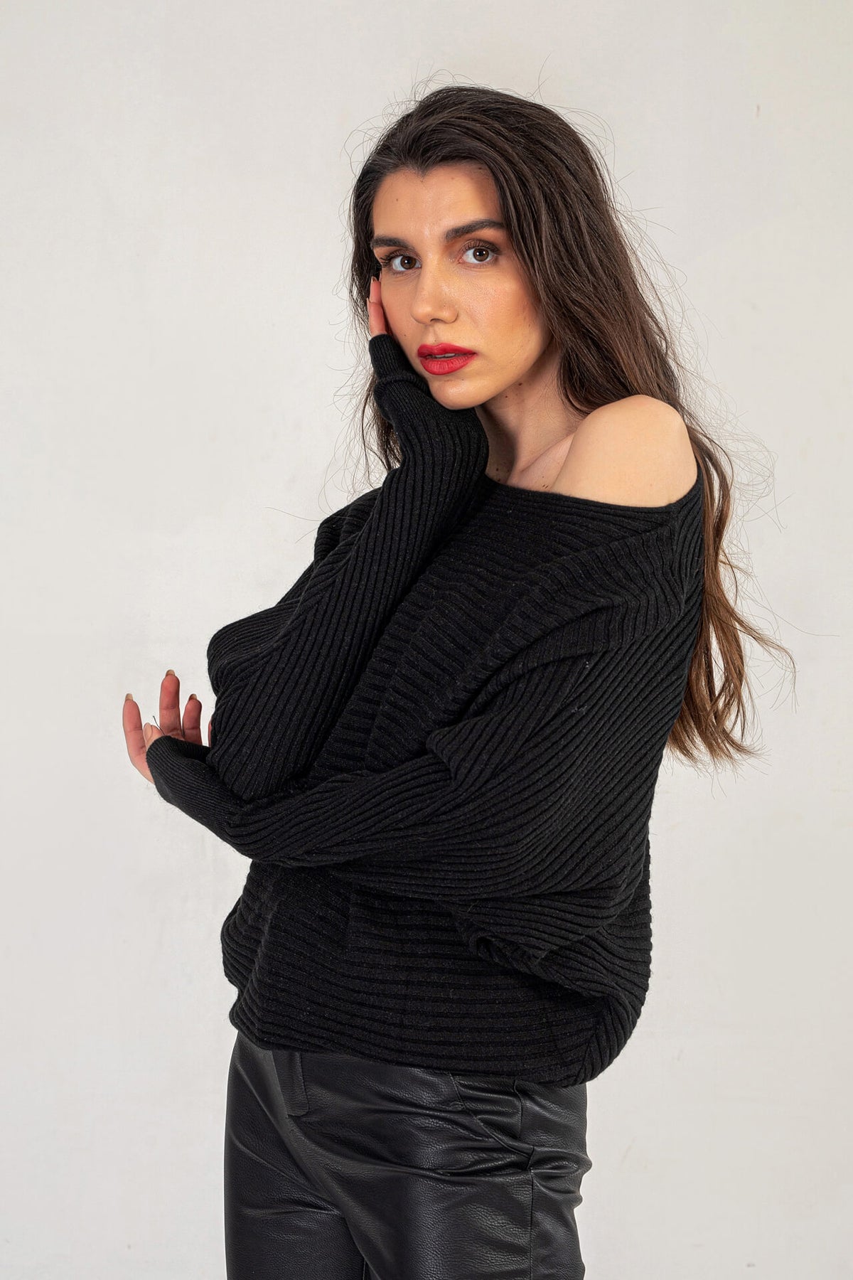 Black Knitted Relaxed Fit Jumper