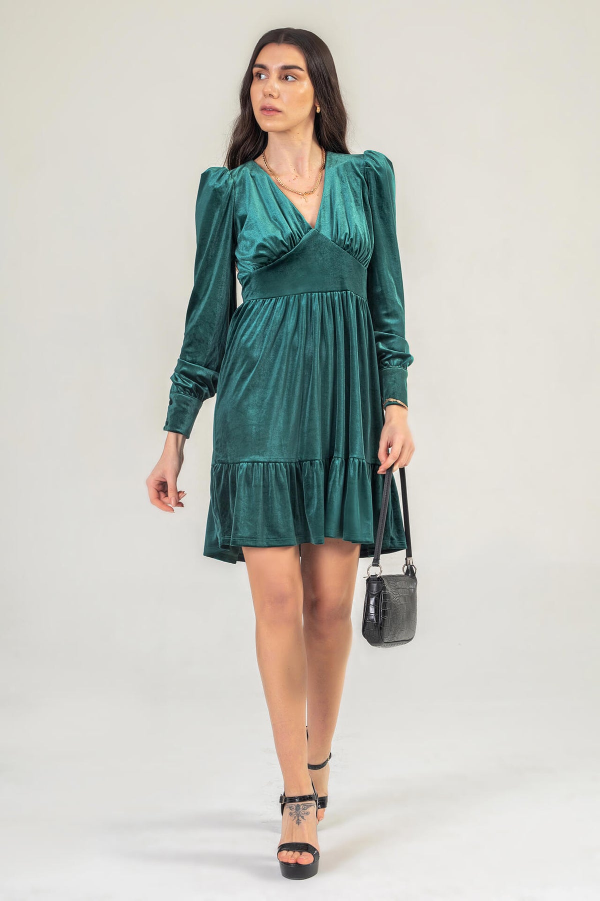 Emerald Green Velvet dress with puff sleeve