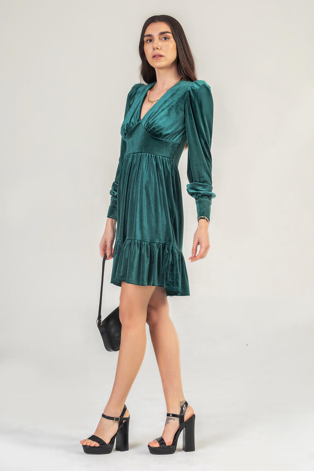 Emerald Green Velvet dress with puff sleeve