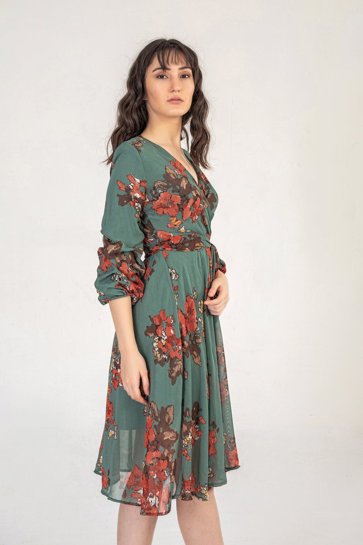 Khaki Floral Print Midi Dress With Ruched Sleeves