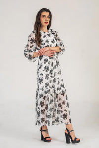 3/4 Sleeve Maxi Dress In White & Black Floral Print