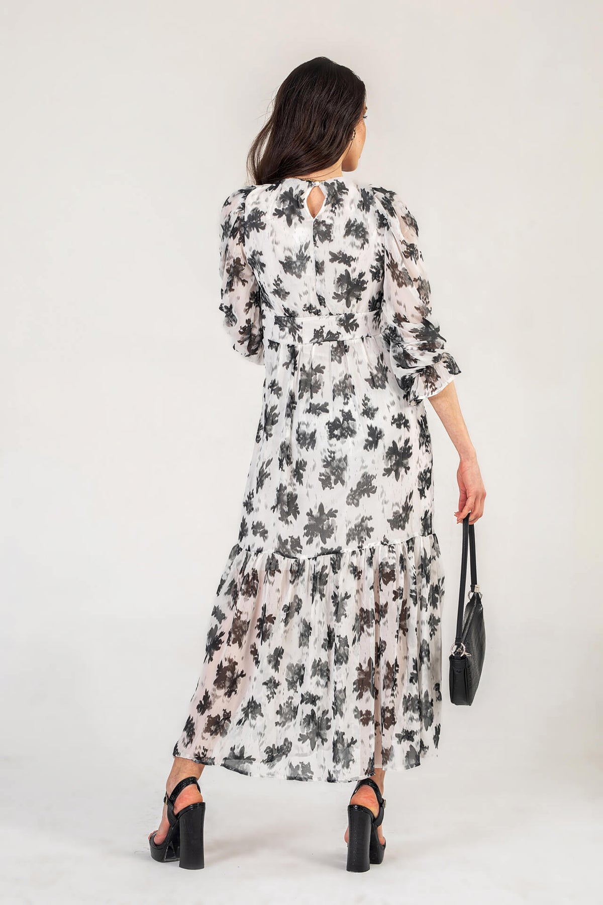 3/4 Sleeve Maxi Dress In White & Black Floral Print