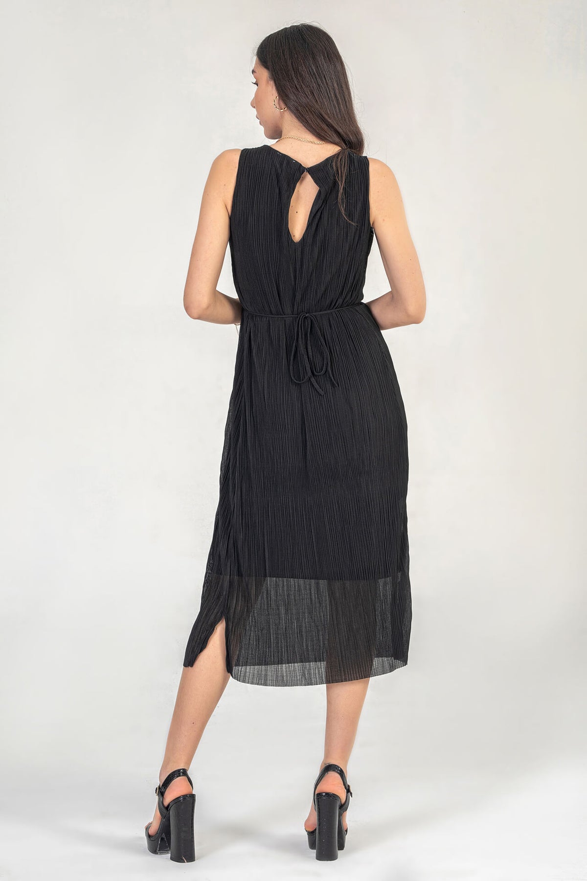Sleeveless Midi Dress In Black